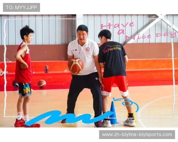 篮球运动员如何结合技术与战术训练提升比赛中的综合能力